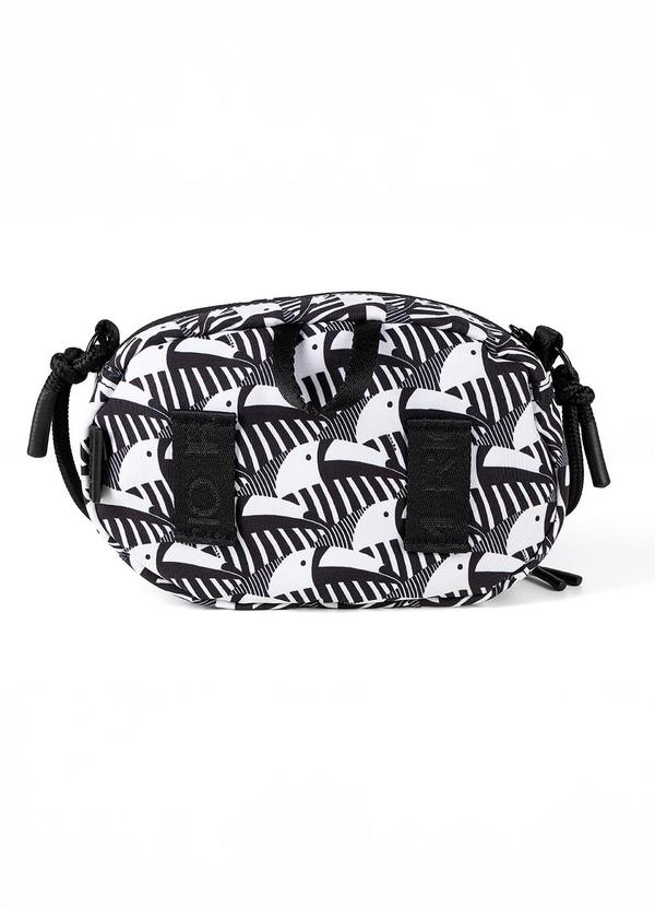 Vista 2 Bolsa Chuchu Bico de Tucano Preto