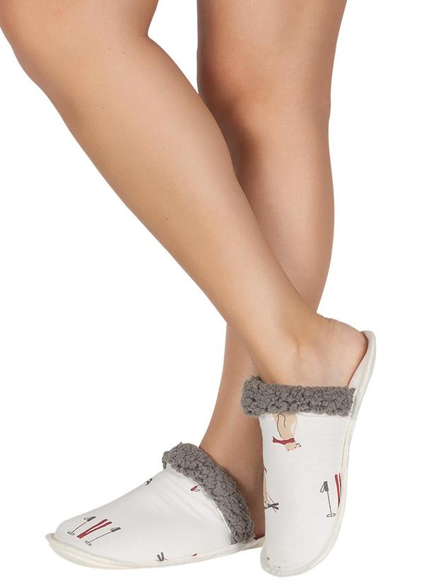 Vista 2 Chinelo Pantufa Branca em Sintético Perfecta Perfecta