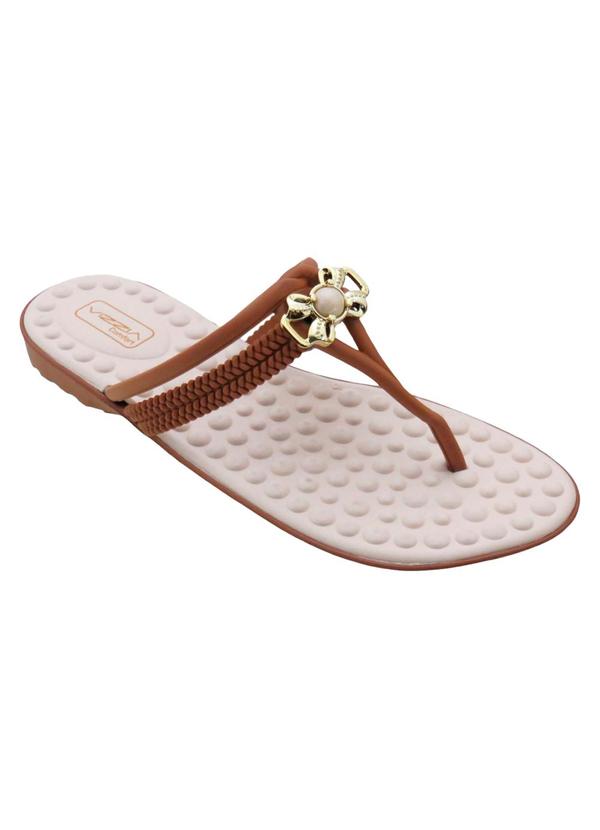 Vista 2 Rasteira Caramelo com Adereço Dourado Perfecta Perfecta
