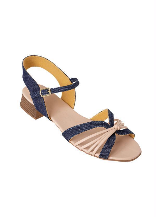 Sandália Jeans com Detalhes na Cor Bege
