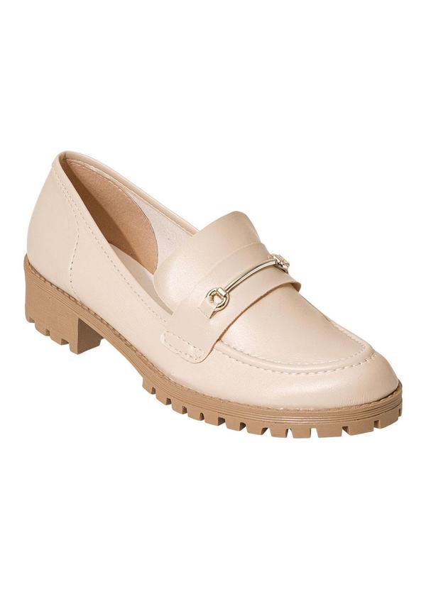 Mocassim Off White com Detalhe Dourado