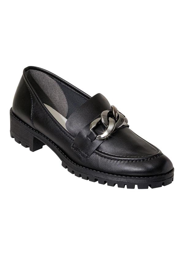 Mocassim Preto com Detalhe de Corrente