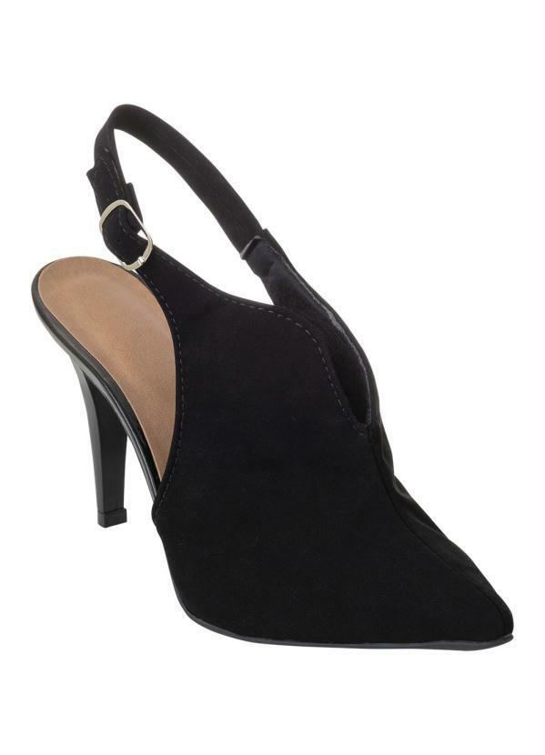 Scarpin Preto com Material em Nobuck