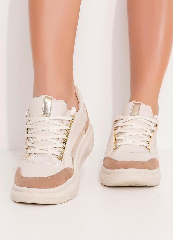Tênis Casual Off White em Sintético e Camurça