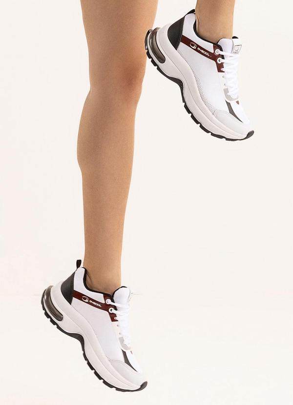 Tênis Feminino Branco em Tecido