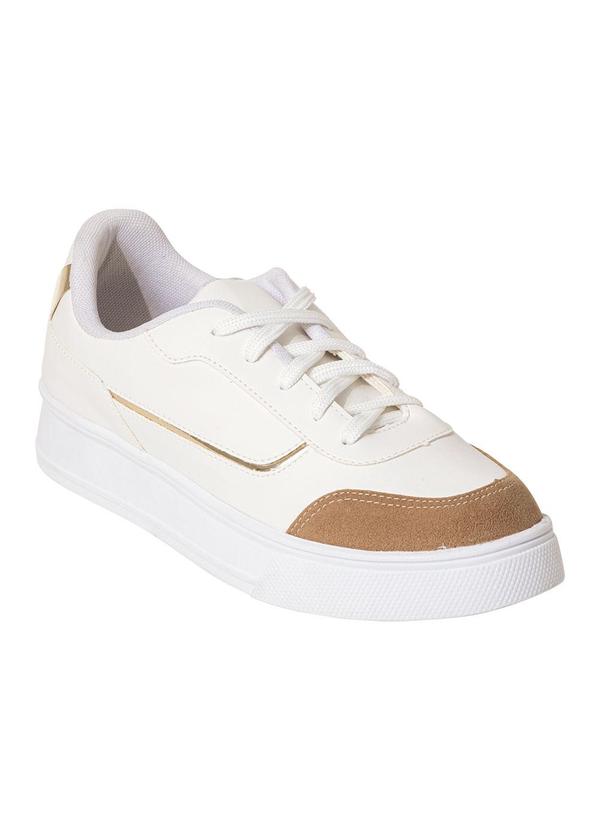 Tênis Casual Branco com Detalhe em Camurça