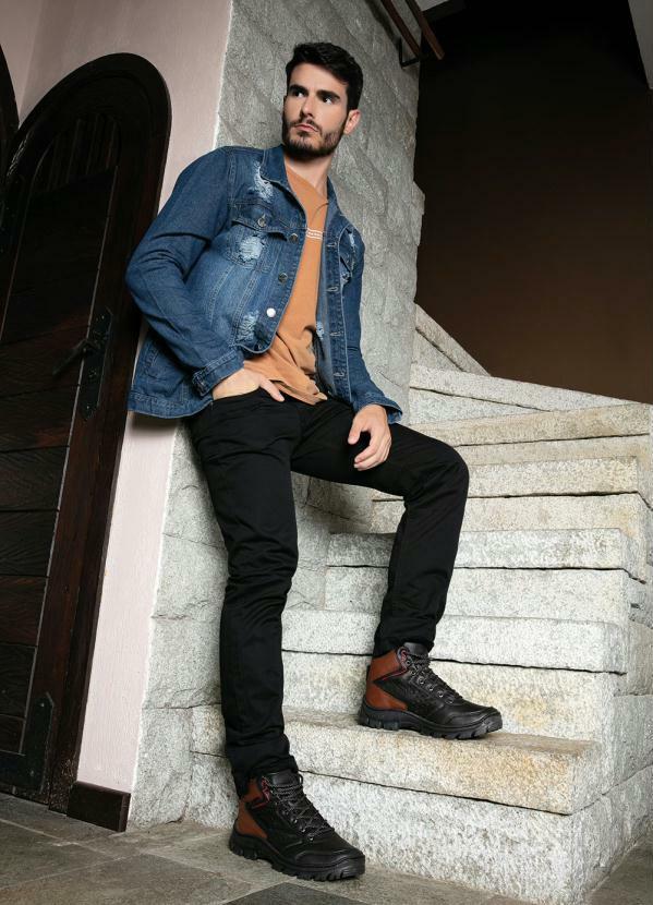 Bota Masculina Preta em Sintético