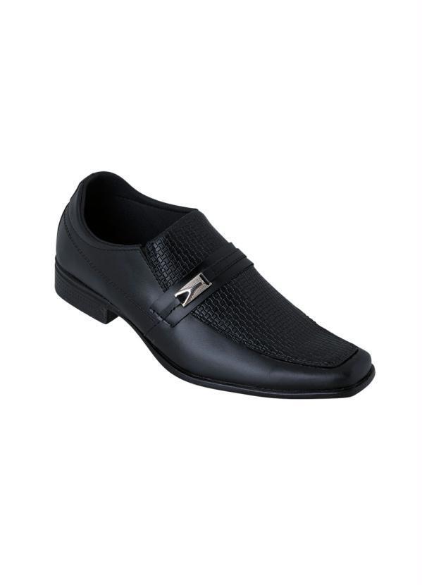Sapato Preto com Adereço no Cabedal