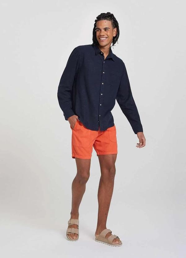Vista 2 Camisa Basica Masculina Slim Manga Longa em Linho Azul Hering Hering