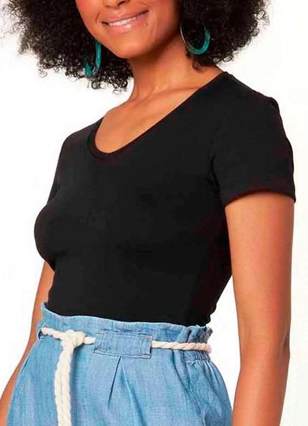 Camiseta Feminina Malwee 1000004502 00004-Preta