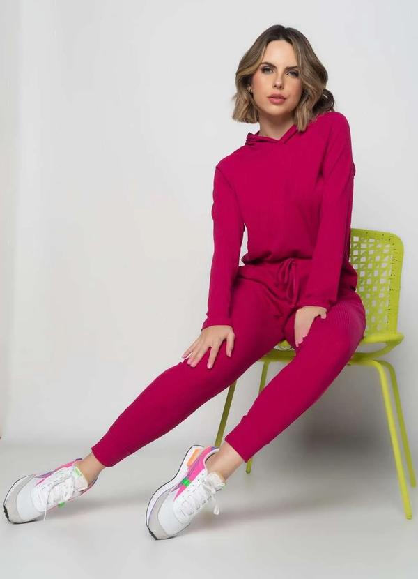 Conjunto Comfy com Casaco Capuz e Jogger Canelado Fashion Rosa