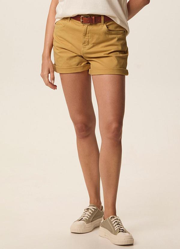 Bermuda Feminina Comfort em Sarja Amarelo