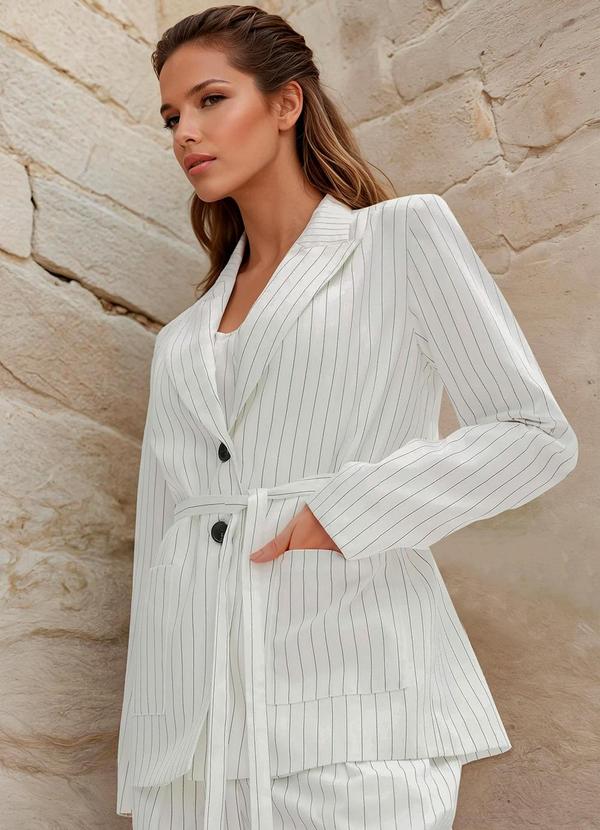 Blazer Off White em Crepe Plano
