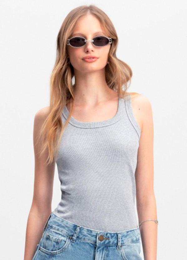 Blusa Canelada Feminina Essencial Cinza