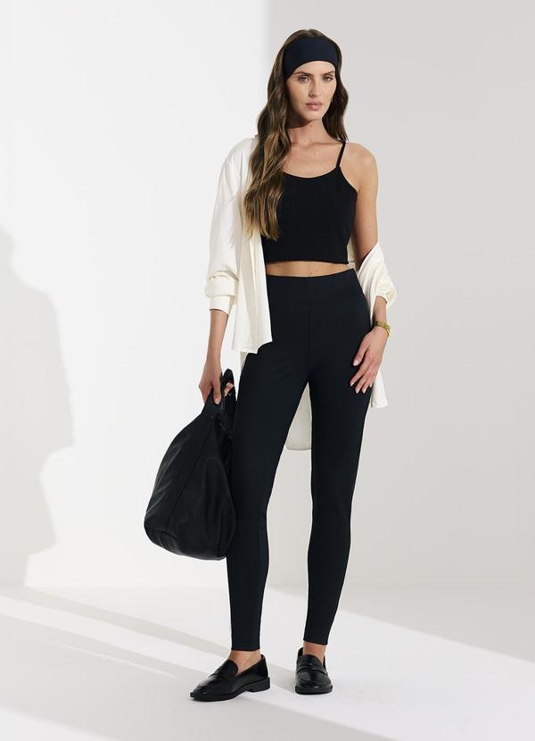Blusa de Alça Feminina em Ribana Maxi Preto