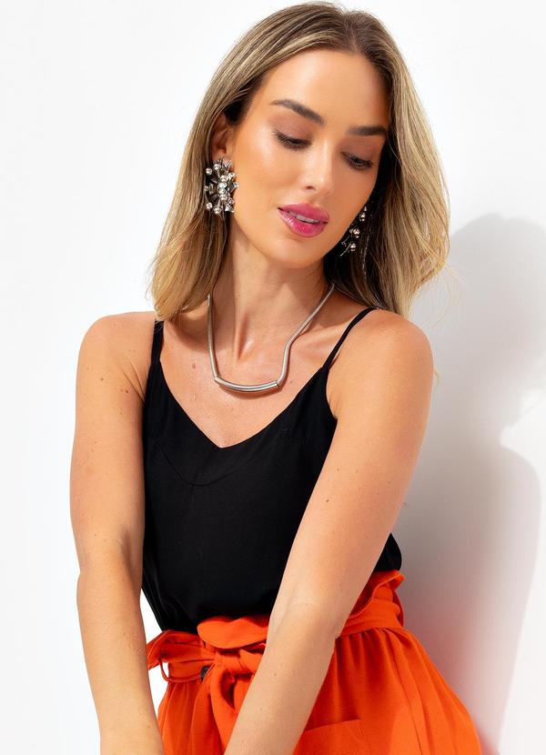 Vista 2 Blusa Preto em Viscose Plana Quintess Quintess