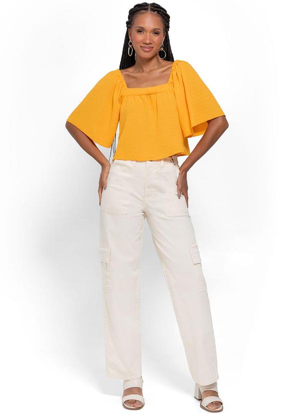 Blusa Amarela Ampla em Jacquard