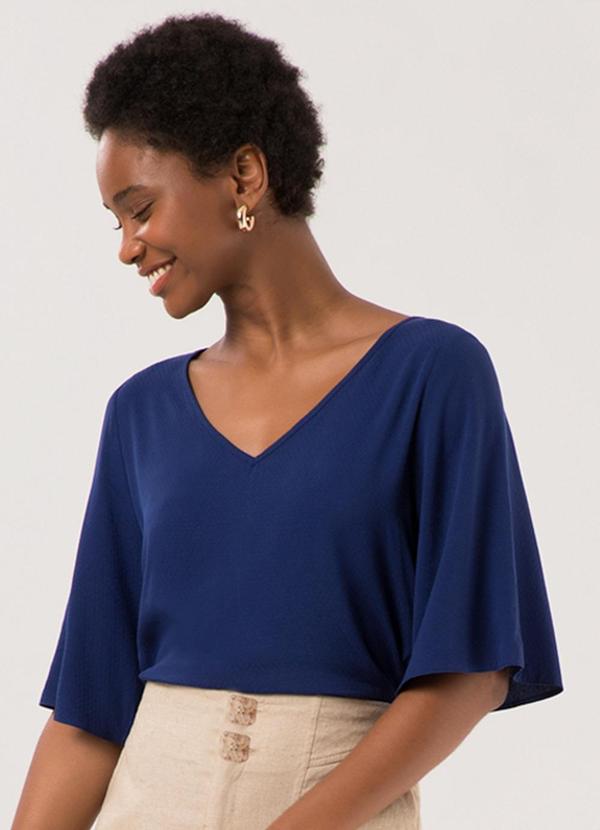 Vista 2 Blusa Cropped com Mangas 3/4 e Decote em V Azul Lunender Lunender