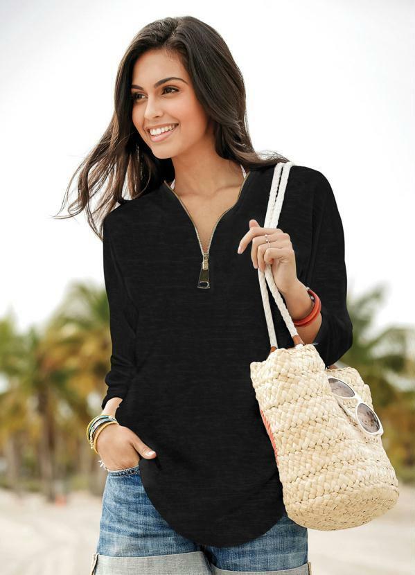 Blusa Decote V com Zíper Preta