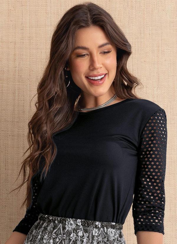 Blusa Dirlene Preta com Mangas 3/4