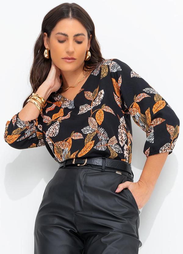 Blusa Folhagem Animal Print em Crepe Plano