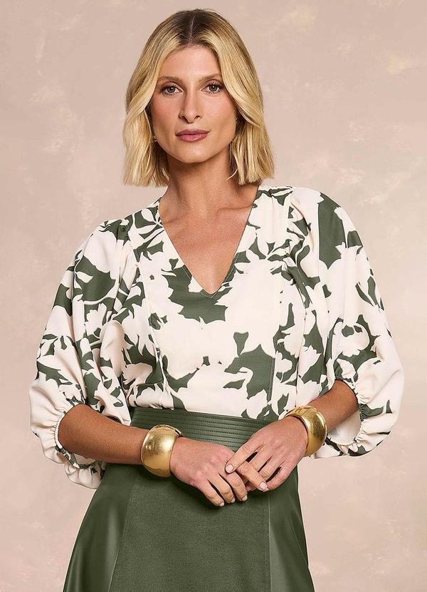 Blusa Soft Garden em Plano Viscoflow Estampado