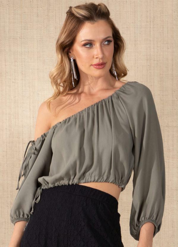 Blusa Verde Oliva com Decote e Barra Ajustável