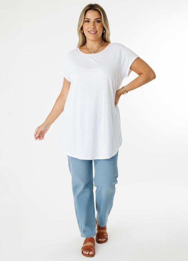 Vista 2 Blusa Alongada Branca com Barra Arredondada Quintess Quintess