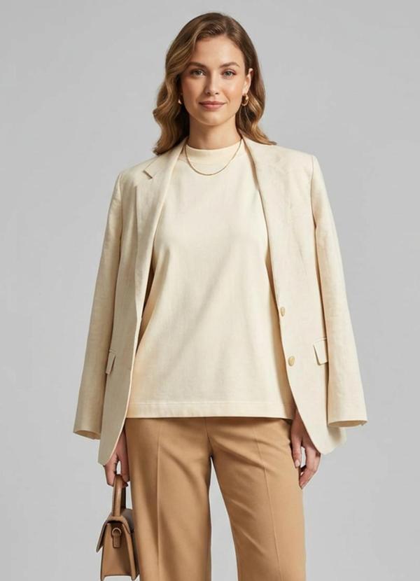 Vista 2 Blusa Ampla em Malha Off White Enfim Enfim