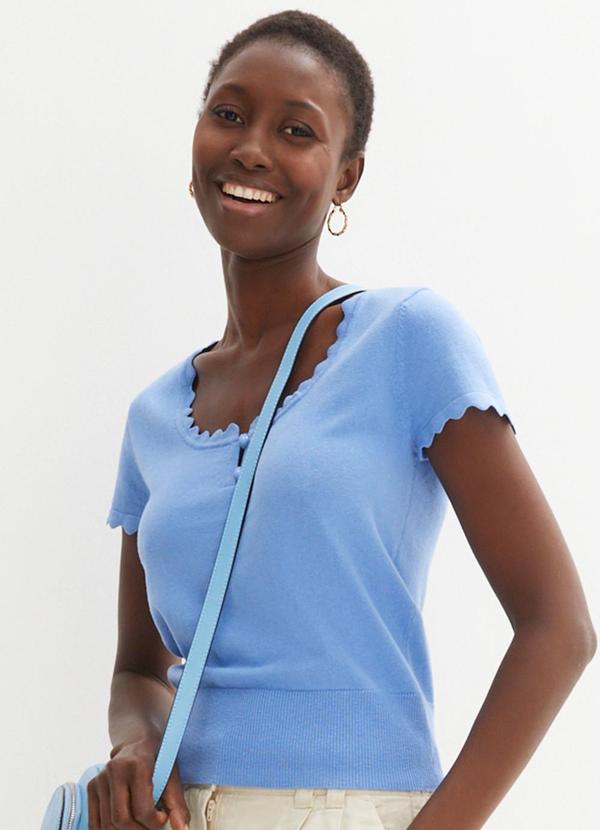 Blusa Azul Bebê em Tricô