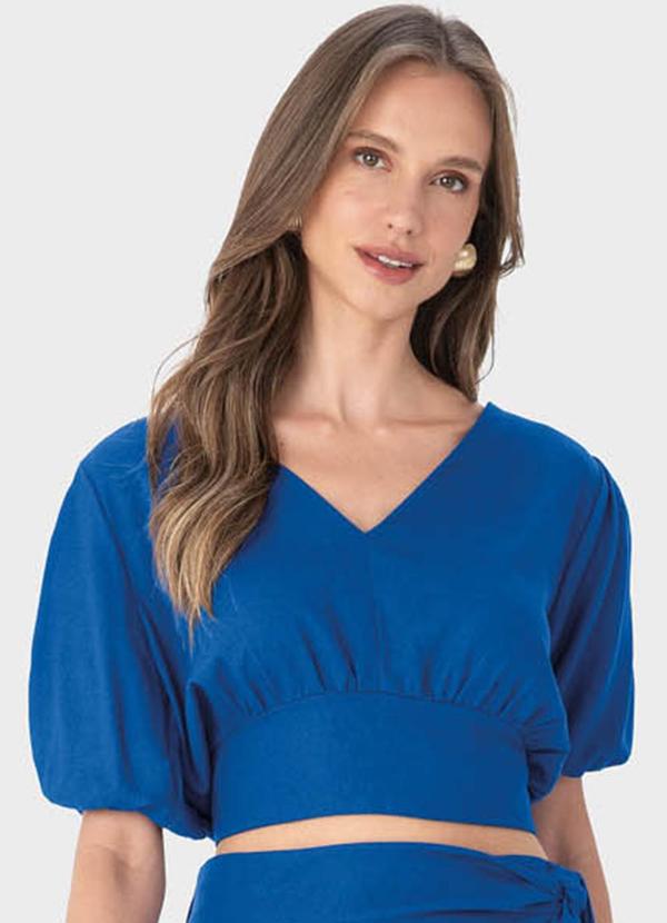Vista 2 Blusa Azul Cropped com Amarração Malwee Malwee