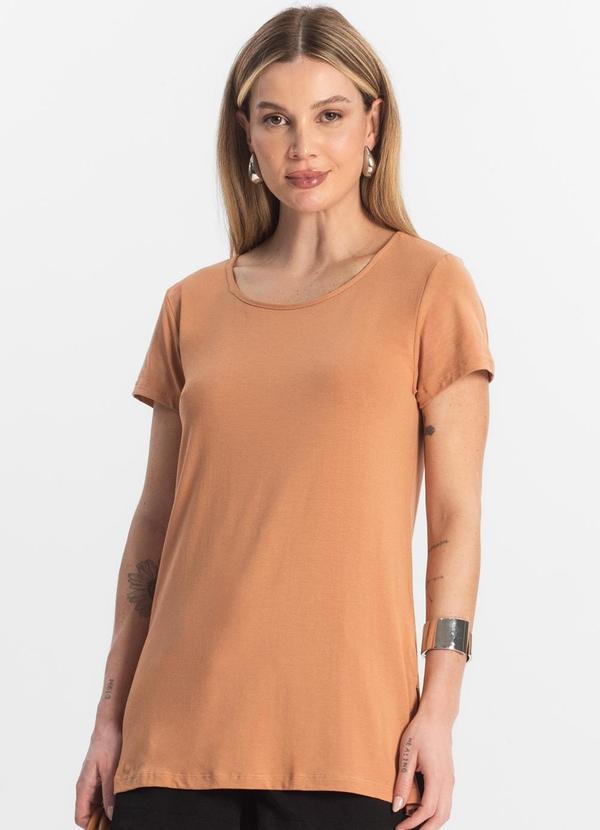 Blusa Básica Alongada Feminina Marrom