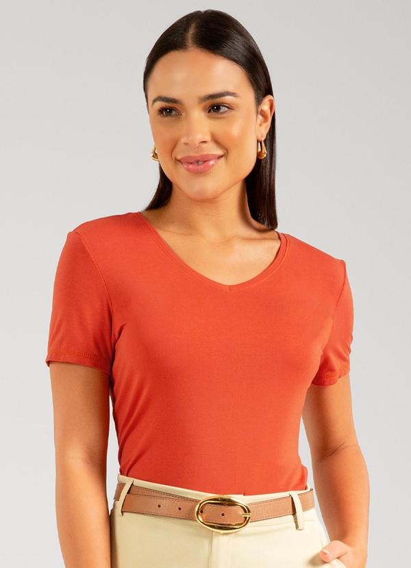 Vista 2 Blusa Básica em Malha de Viscose Laranja Cativa Cativa
