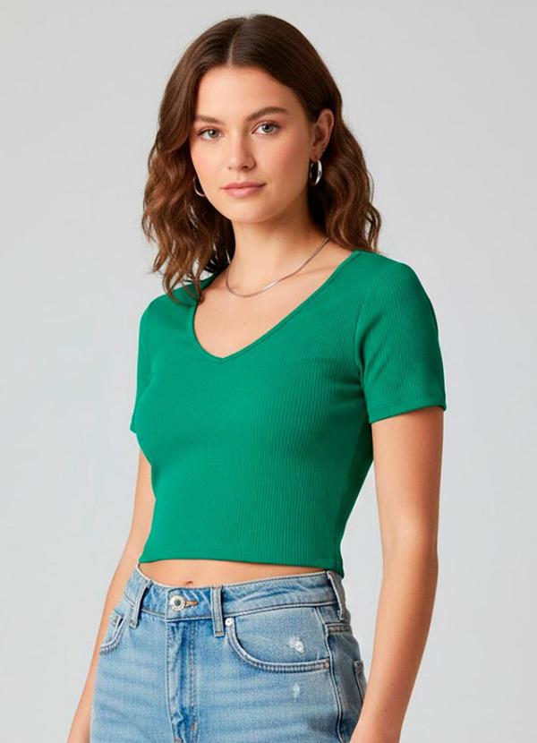 Blusa Canelada com Decote Princesa Verde