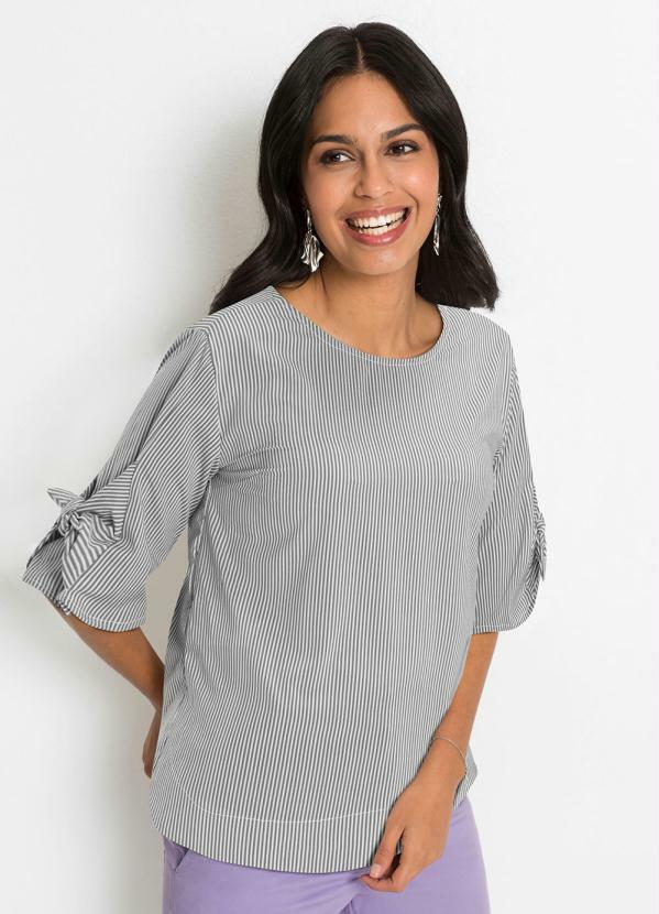 Blusa com Amaração nas Mangas Listrado Cinza