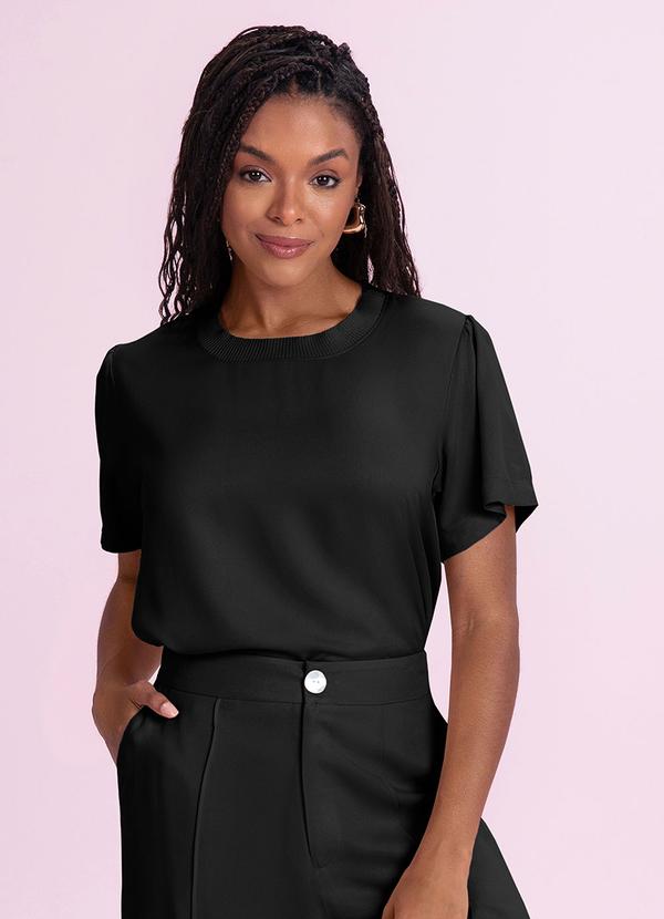 Blusa com Gola em Viscose Preto