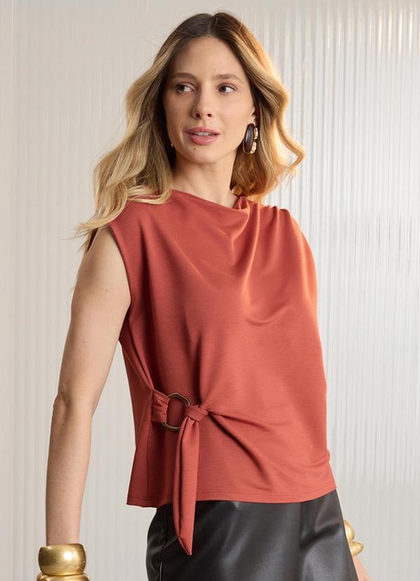 Blusa de Mangas Curtas com Argola Laranja