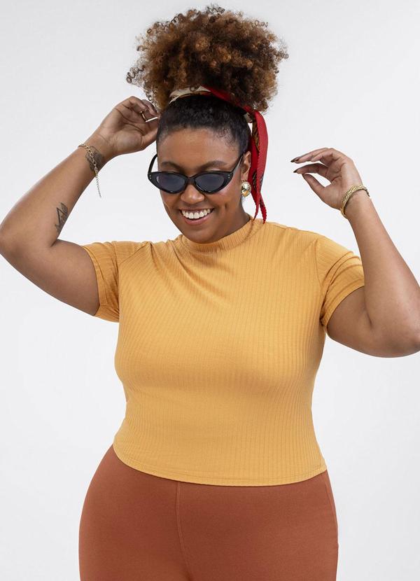 Blusa em Canelado Amarelo Médio
