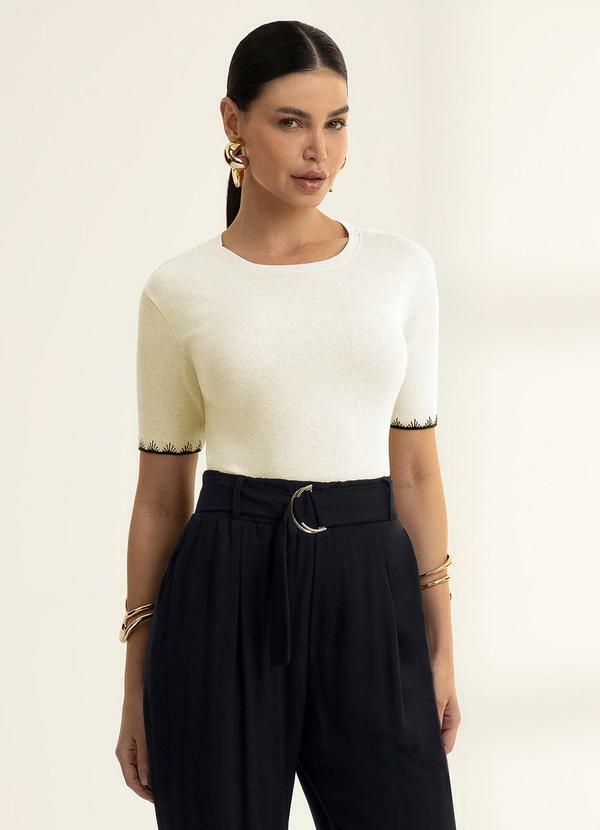 Blusa em Canelado Bege
