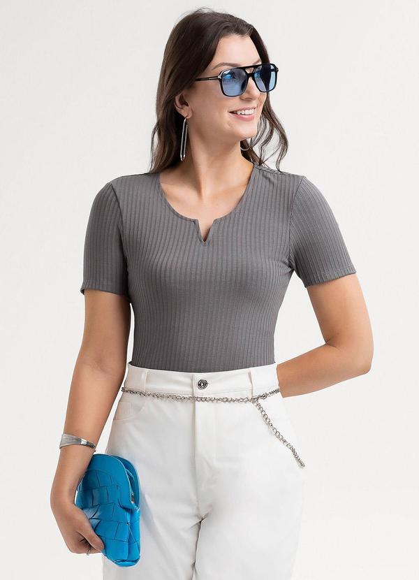Blusa em Canelado Cinza