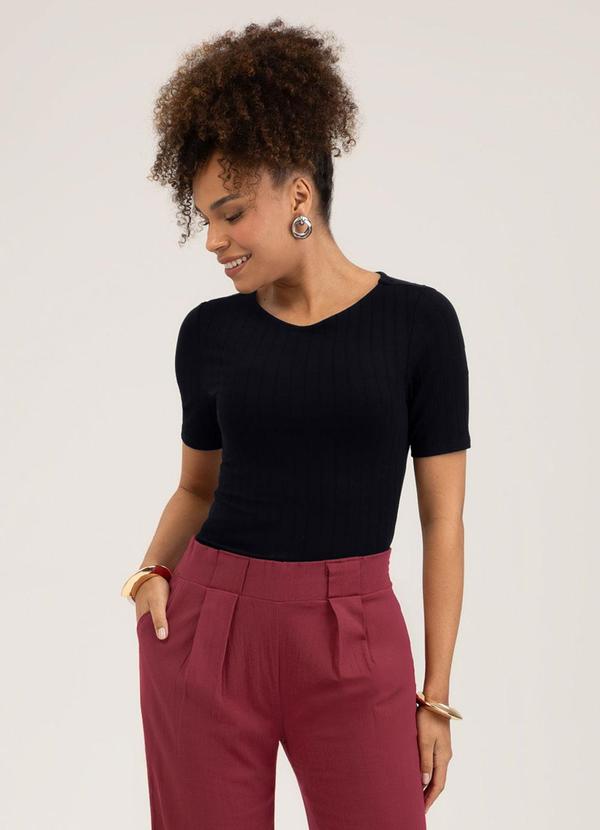 Blusa em Canelado Preto
