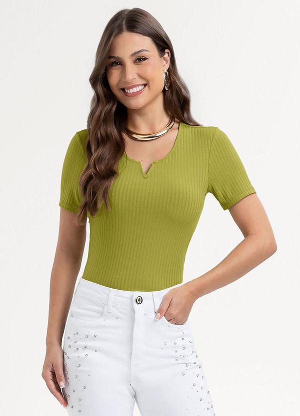 Blusa em Canelado Verde