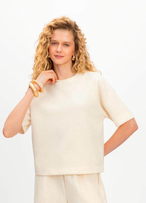 Blusa em Malha Texturizada Natural