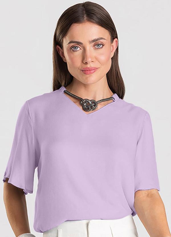 Blusa Feminina com Colar Roxo