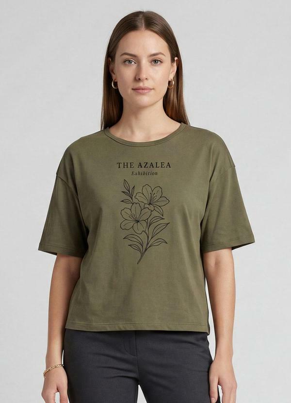 Blusa Feminina com Estampa Localizada Verde