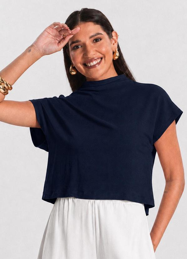 Blusa Feminina com Gola Chaminé Azul