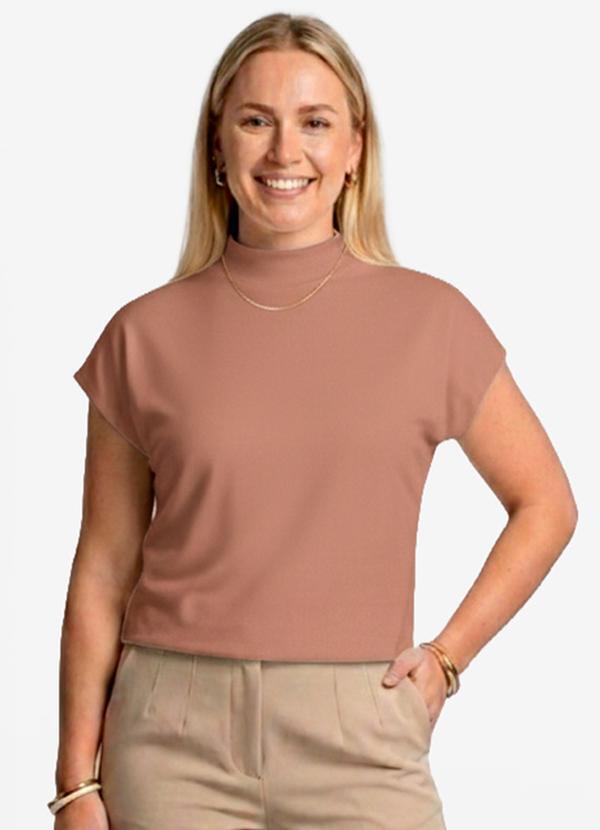 Vista 2 Blusa Feminina com Gola Chaminé Marrom INFINITA COR INFINITA COR