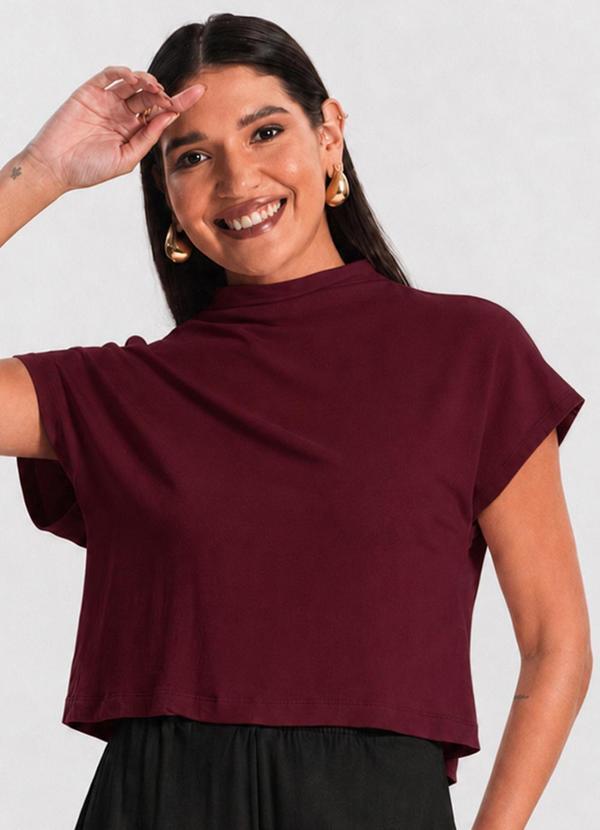 Blusa Feminina com Gola Chaminé Vermelho