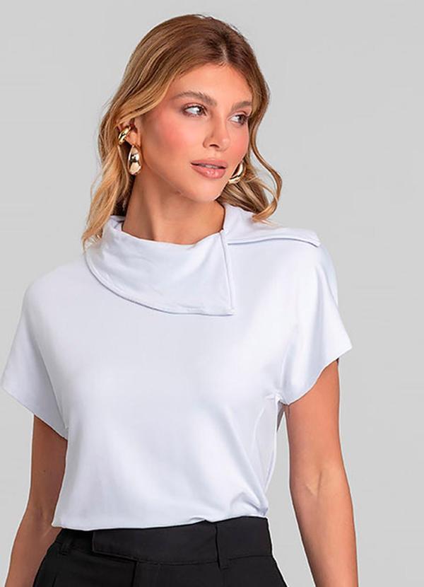 Blusa Feminina com Gola Diferenciada Branco