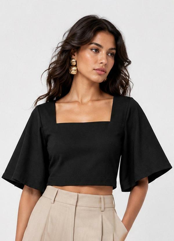 Blusa Feminina com Manga Sino Preto